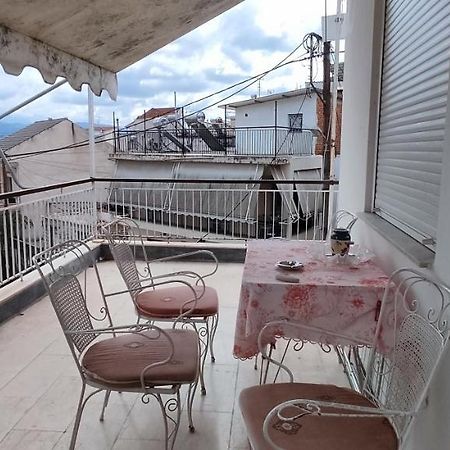 Σπίτι Στην Πόλη Άρτα Κοντά Στην Λίμνη Apartment Exterior foto