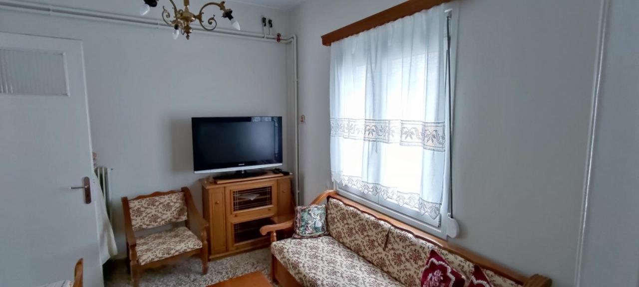 Σπίτι Στην Πόλη Άρτα Κοντά Στην Λίμνη Apartment Exterior foto